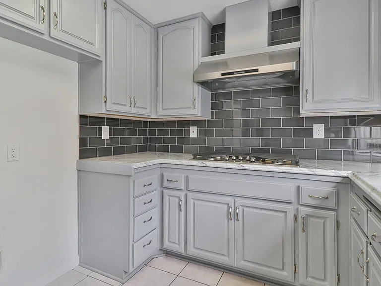 4590 Fern Valley Ct — Photo 9