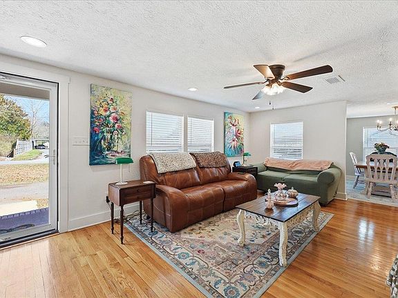 5th image of 8514 Bussey Rd