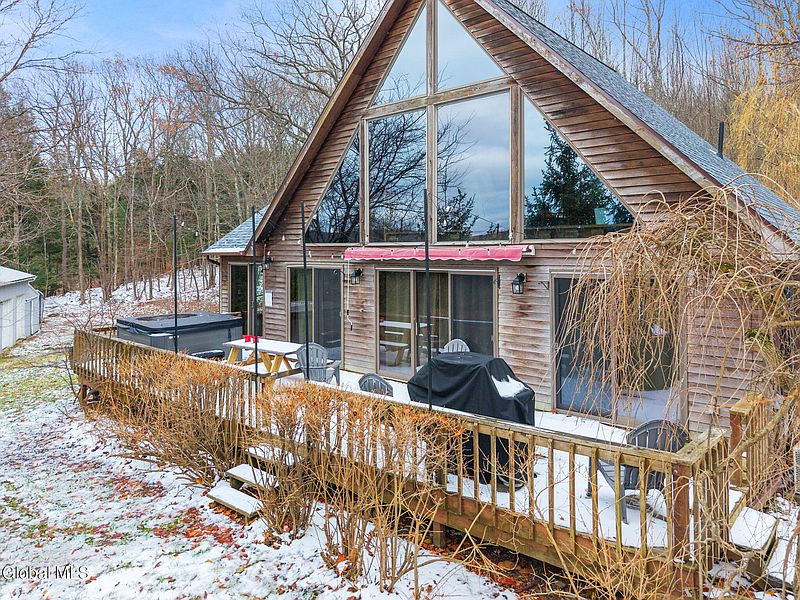 3rd image of 336 Smith Road