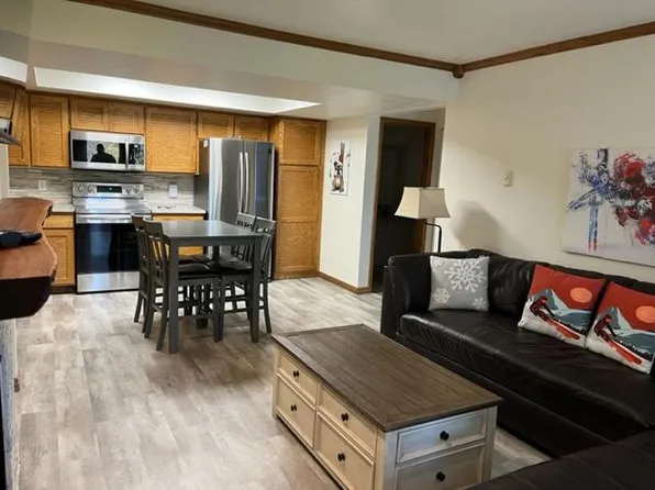 150 W Ridge View St #222, Brian Head, UT 84719