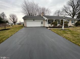 605 Plymouth Dr, Myerstown, PA 17067