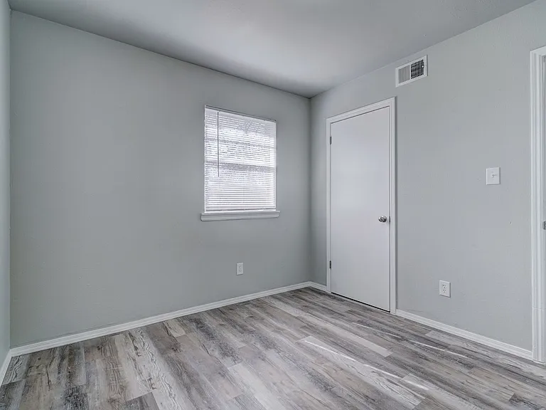 1200 McDonald Dr — Photo 13