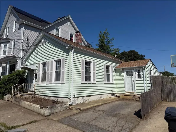 5 Brown St, Pawtucket, RI 02860
