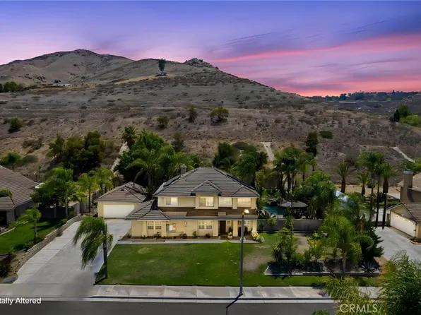 2740 Rockwood Dr, Riverside, CA 92503