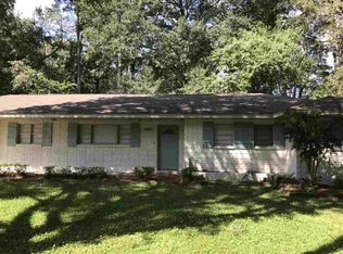 4921 Shadowwood Dr, Jackson, MS 39211