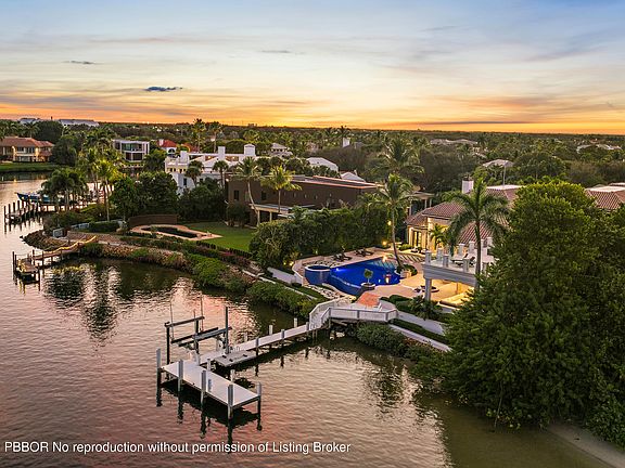 3rd image of 372 Regatta Dr