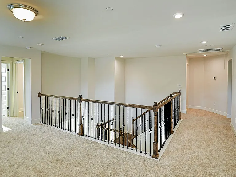 5032 Ozment Dr — Photo 36