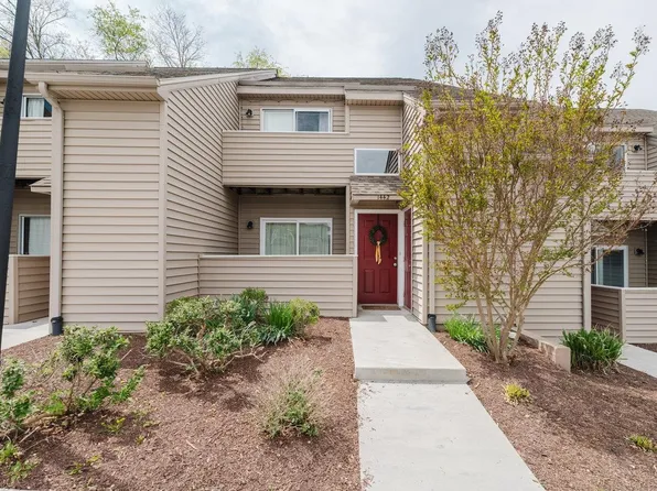 1442 Bradley Dr, Harrisonburg, VA 22801
