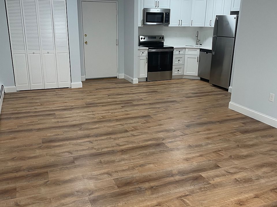 Fully appliance kitchen