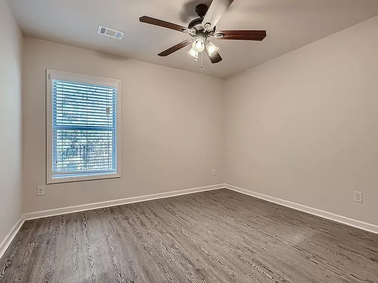 204 Madison Ave — Photo 11