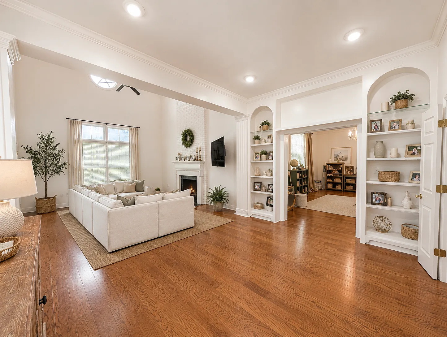 3 bed, 2925 sqft, $2,900 — Photo 4