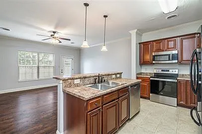 4832 Fountain View Way — Photo 10