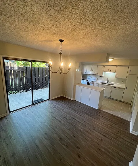 6905 Cleaton Rd — Photo 1