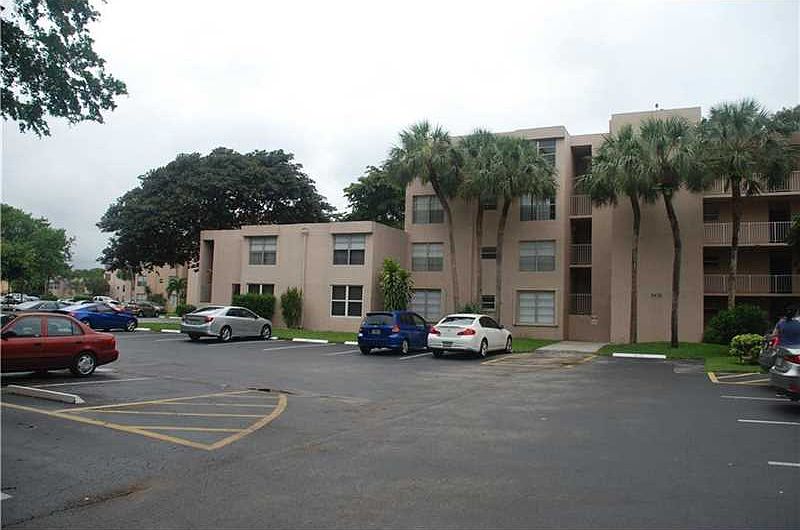 First Floor Corner Unit Pine Island Ridge