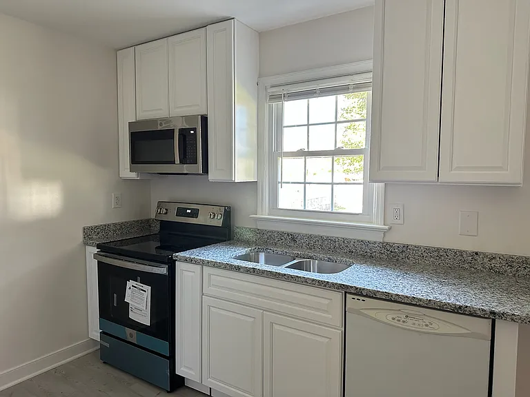 4220 McHoward Rd — Photo 10