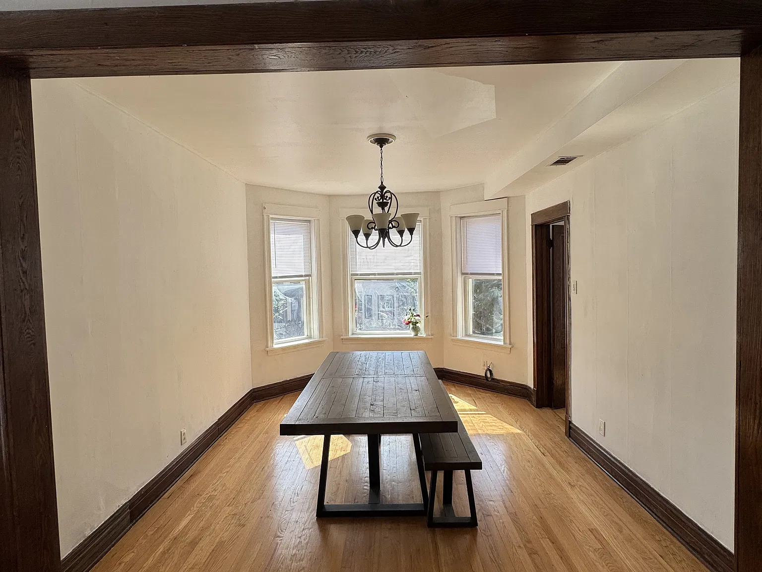 2 bed, 1250 sqft, $2,400 — Photo 1