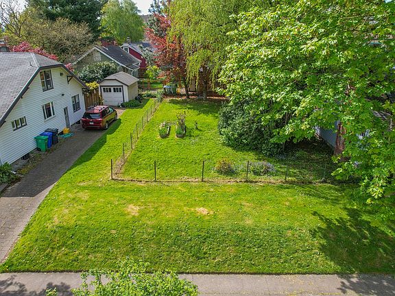 4th image of 6541 SE 16th Ave