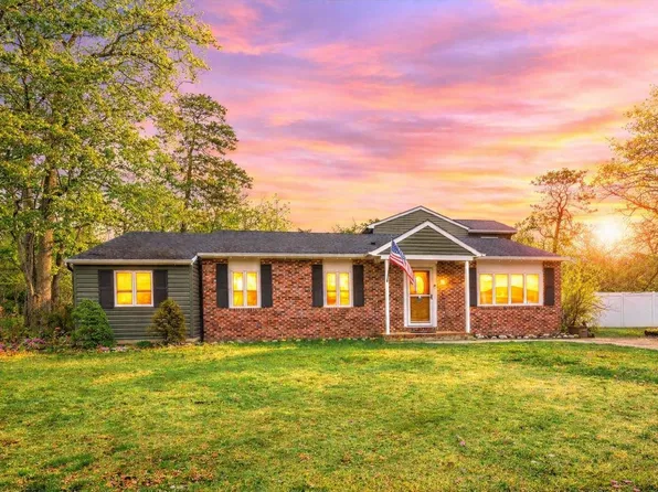 15 White Oak Dr, Ocean View, NJ 08230