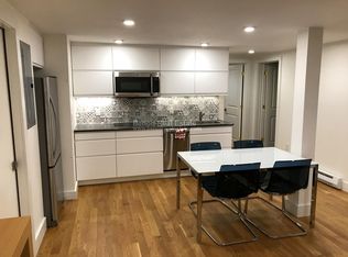 30 Day St #B, Somerville, MA 02144