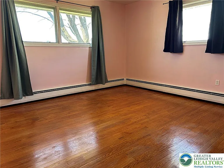 3318 N 3rd St — Photo 8