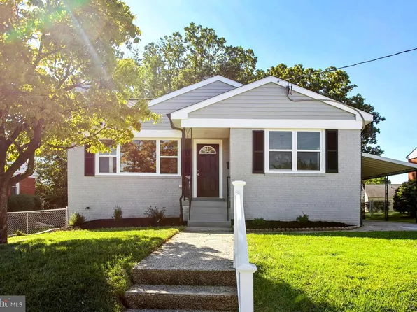 2221 Jameson St, Temple Hills, MD 20748