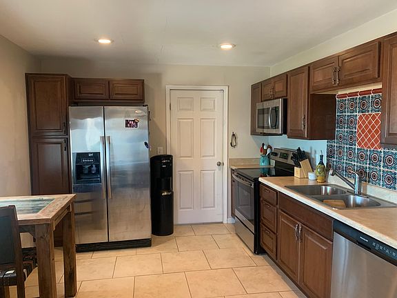 5th image of 2776 N Winstel Blvd
