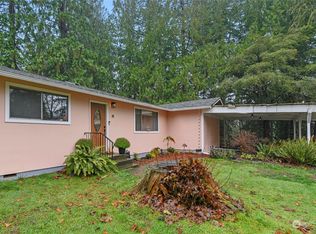 41 E Judy Ln, Belfair, WA 98528