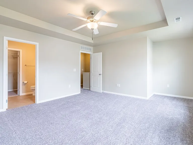 6909 Daniel Defoe Dr — Photo 41