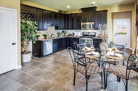 Carley at Canyon Lakes West