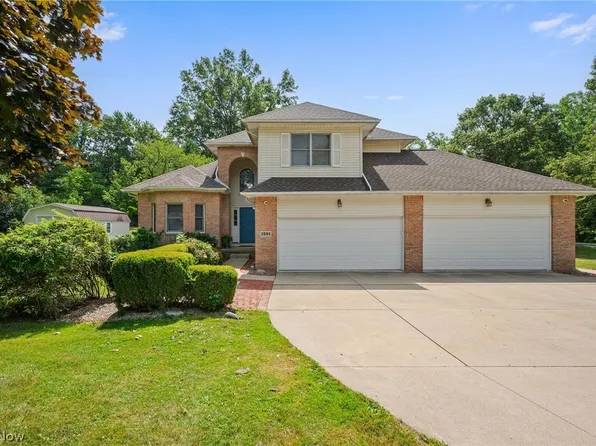 1581 Denise Dr, Akron, OH 44321
