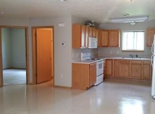 1820 8th St E APT D, Menomonie, WI 54751