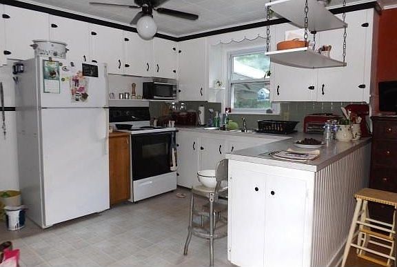4th image of 2326 Coleman St