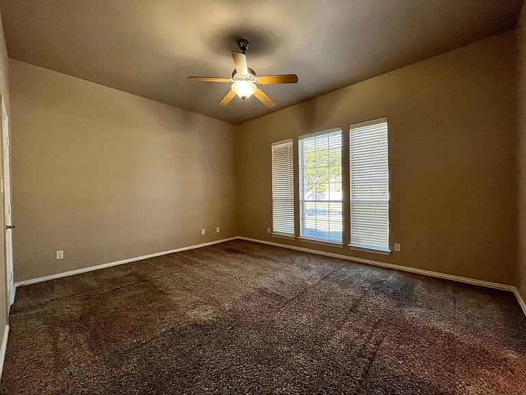 1506 Poinsettia Blvd — Photo 7