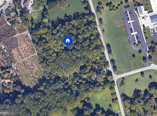 608 Sugartown Rd, Malvern, PA 19355