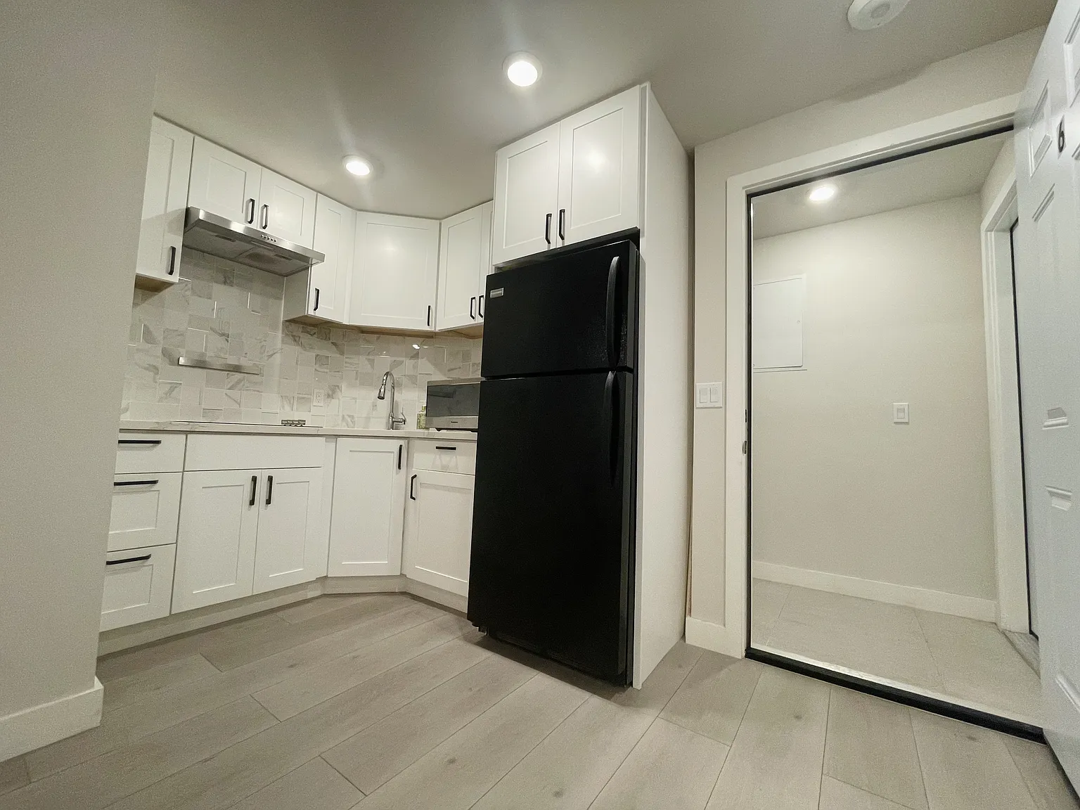 Studio, 225 sqft, $1,750 — Photo 3