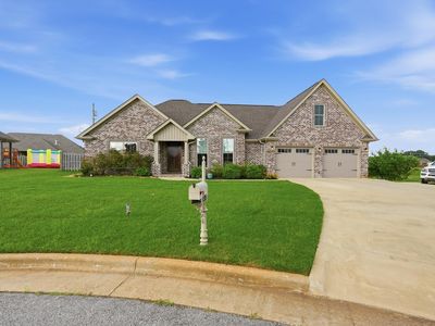 135 McCallen Rd, Muscle Shoals, AL, 35661