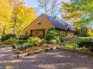 320 Woodcrest Rd, West Grove, PA 19390