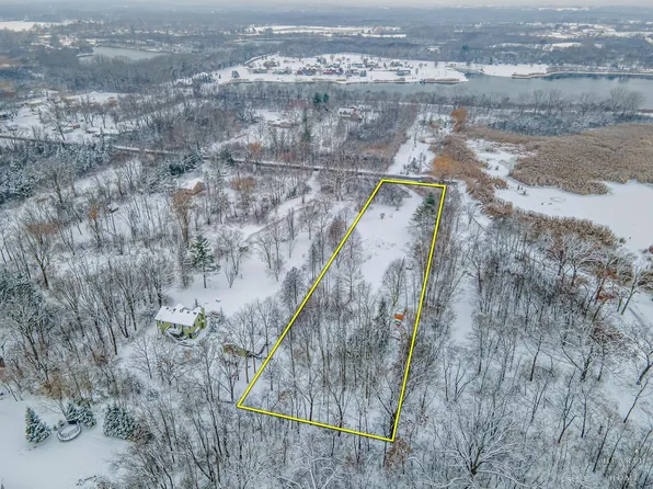 1818 Highwood Rd Lot 56, McHenry, IL 60051