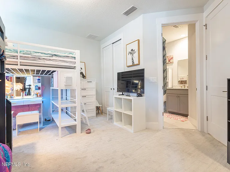 1624 Piazza Pl — Photo 29