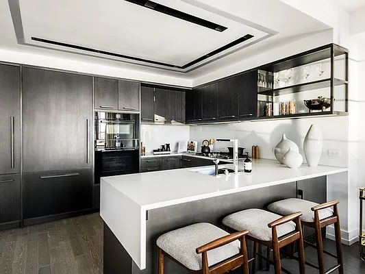 Sold by Extell Marketing Group | media 14