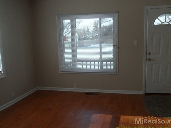 4th image of 27308 Bohn St