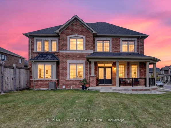 3001 Hollyberry Trl, Pickering, ON L1X 0N5