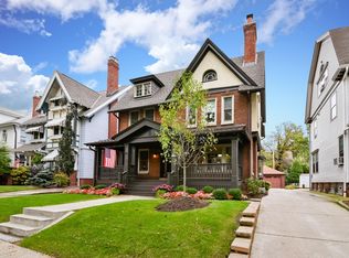 2722 N Summit Ave, Milwaukee, WI 53211
