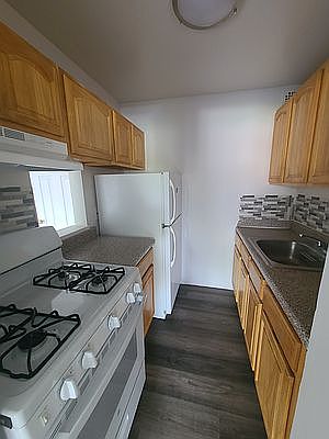 1st image of 12327 Merrick Blvd APT 6