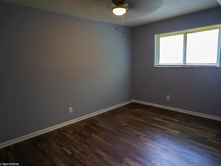 2702 May St — Photo 3