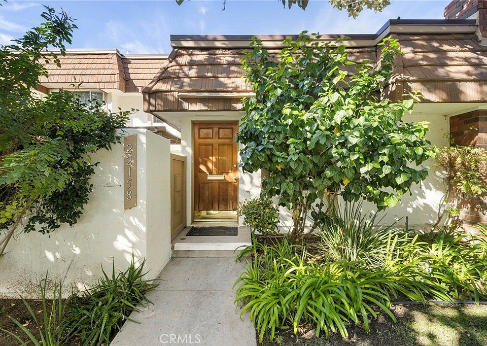1st image of 22158 James Alan Cir