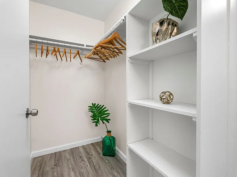 731 Amana St #703 — Photo 56
