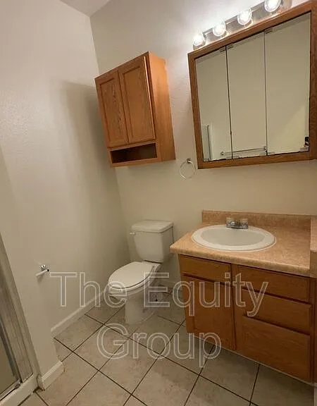 1319 S Crowe St #B — Photo 13
