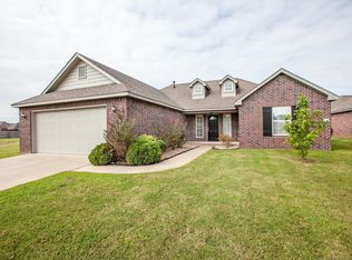 26420 Foxen Dr, Claremore, OK 74019