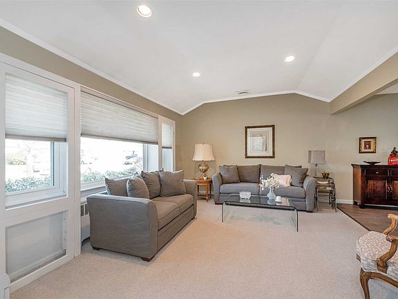 3rd image of 2170 Jacqueline Ave